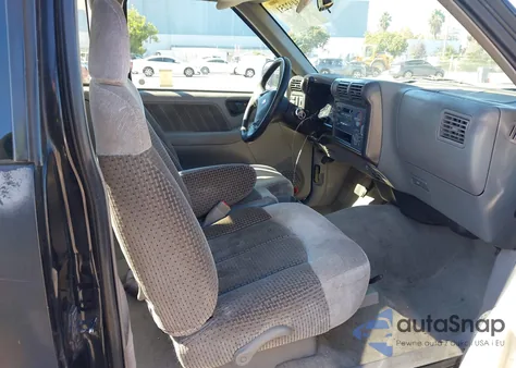 1994 GMC Sonoma из США, поврежденный, VIN 1GTCS19Z4RK500355